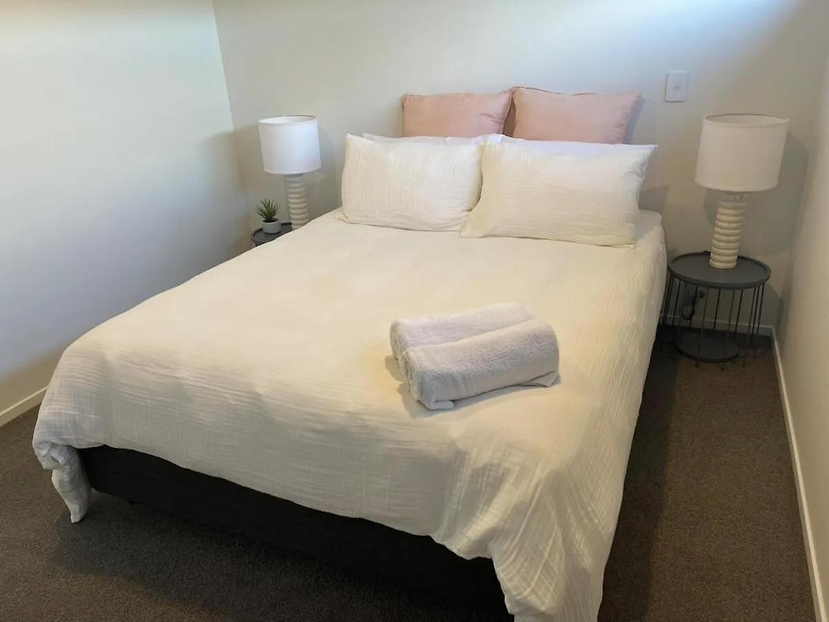 Apartment New Three Bedroom Townhouse - Walk To The Cbd! Christchurch