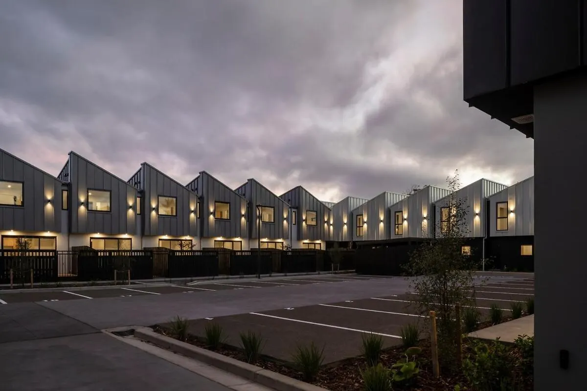 New Three Bedroom Townhouse - Walk To The Cbd! Christchurch 0*,  New Zealand